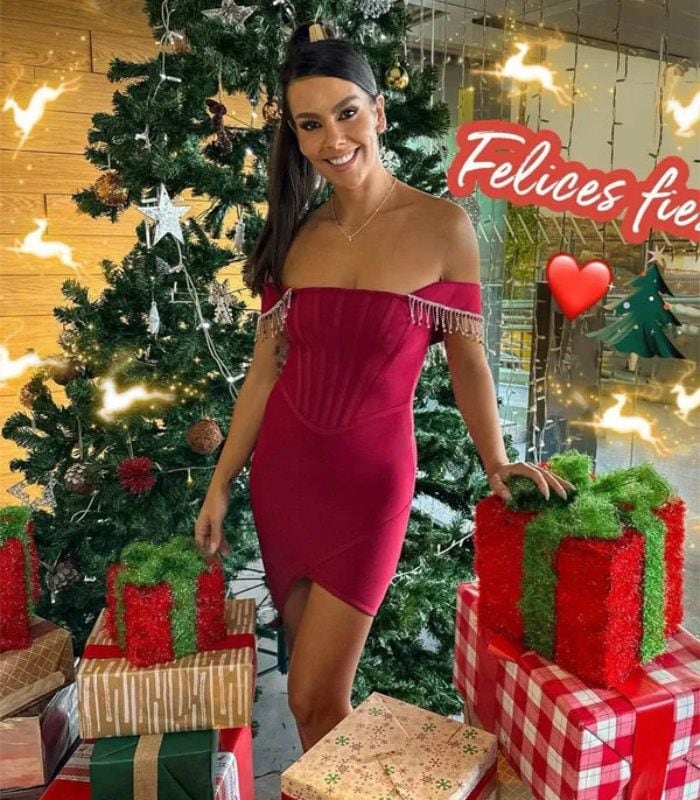 Cristina Pedroche se viste de rojo para celebrar la Navidad