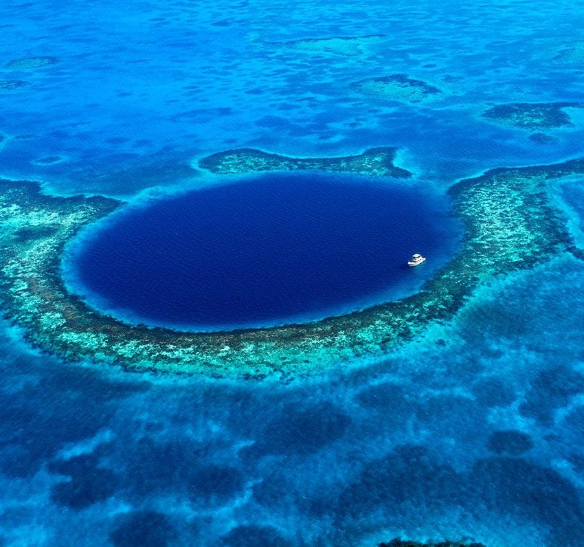 agujero azul belize