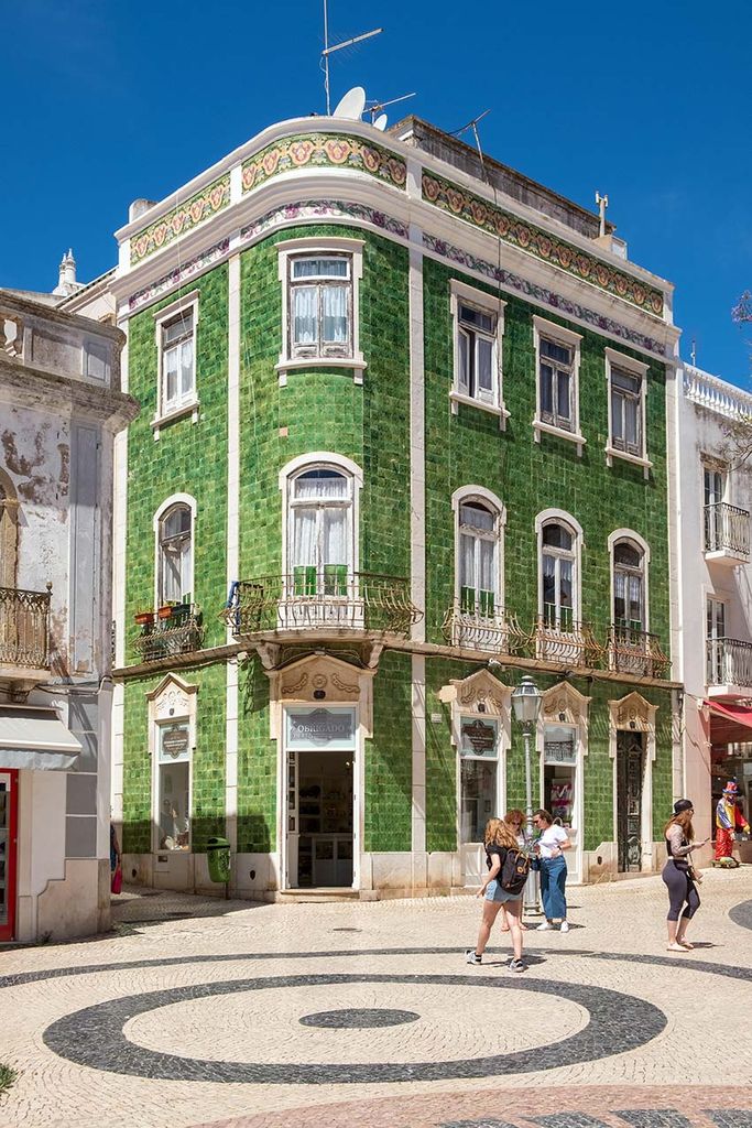 Plaza de Luís de Cãmoes  en Lagos, Algarve, Portugal