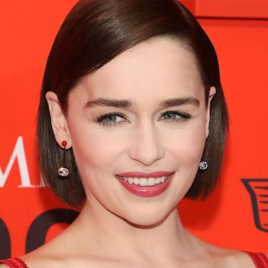 emilia clarke corte bob