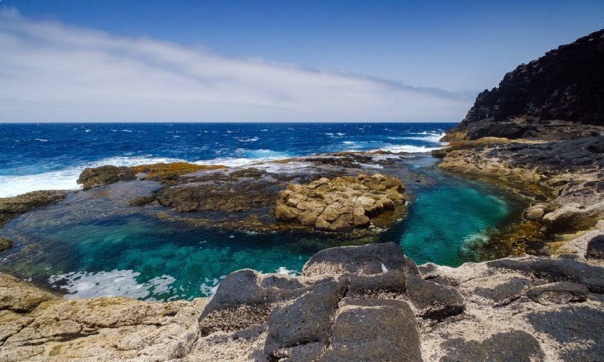 piscinas naturales de los charcones en lanzarote