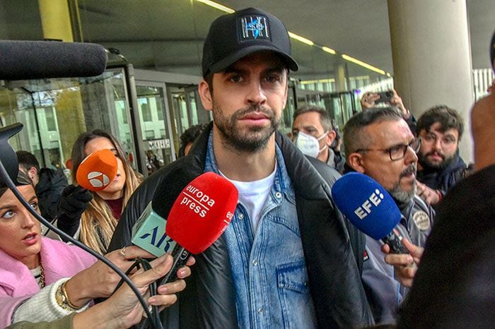 Piqué el día que firmó el acuerdo de separación con Shakira