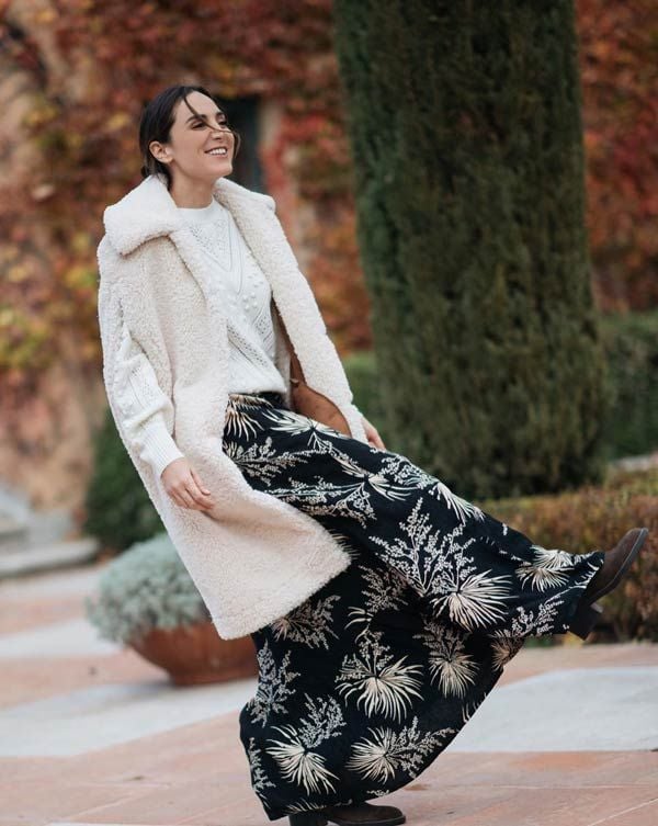 Tamara Falcó con falda de flores