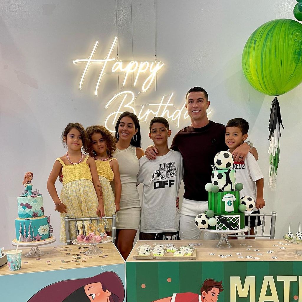 Georgina Rodríguez, Cristiano Ronaldo y sus hijos