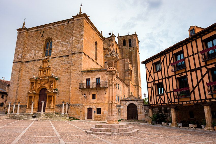 penaranda-de-duero-burgos-plaza