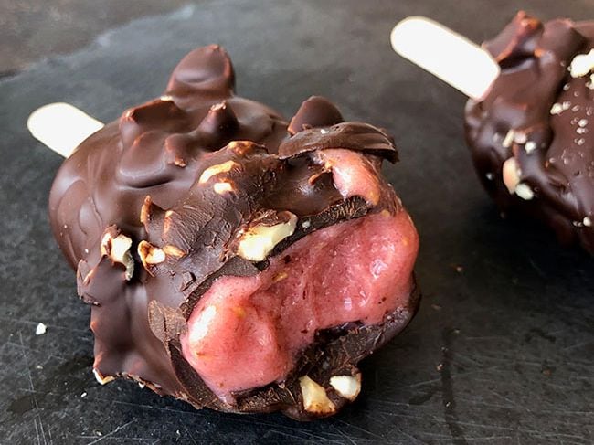 receta-helado-fruta-chocolate