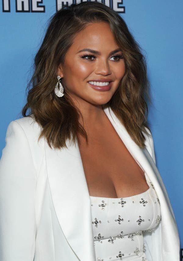 Chrissy Teigen va a operarse el pecho