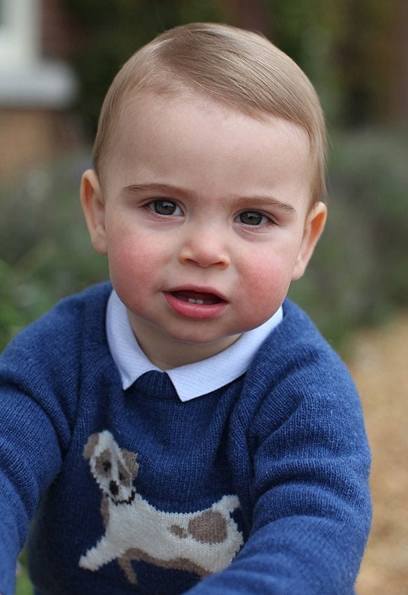 Louis, tercer hijo de los Duques de Cambridge, cumple un año: sus primeras fotos oficiales