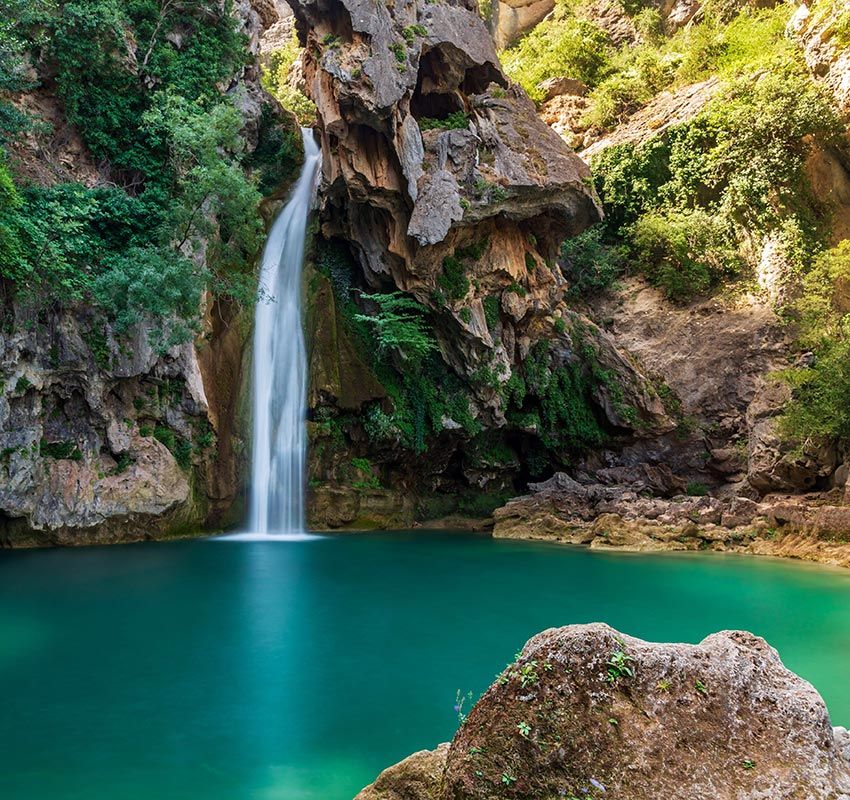 Cascada La Calavera en el río Borosa en la sierra de Cazorla, Jaén