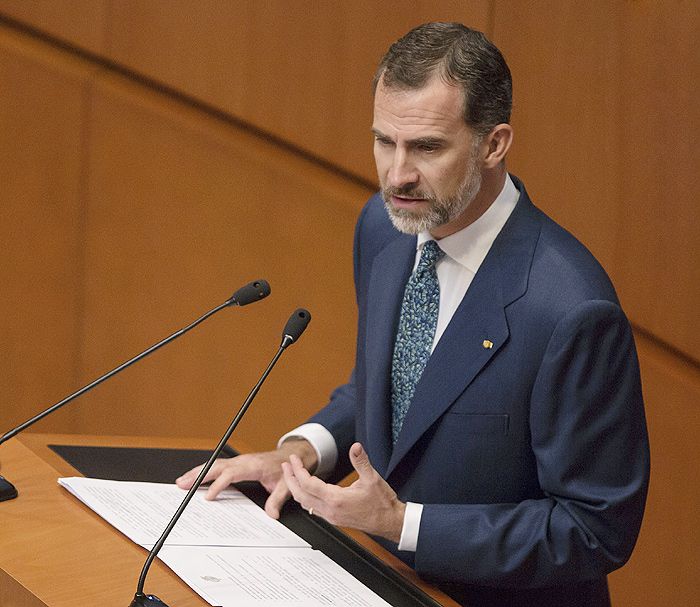 El rey Felipe dando un discurso