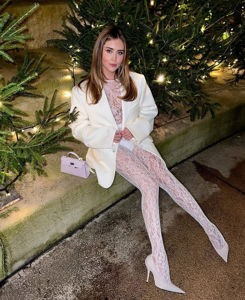 Valentina Ferragni con un mono blanco lencero