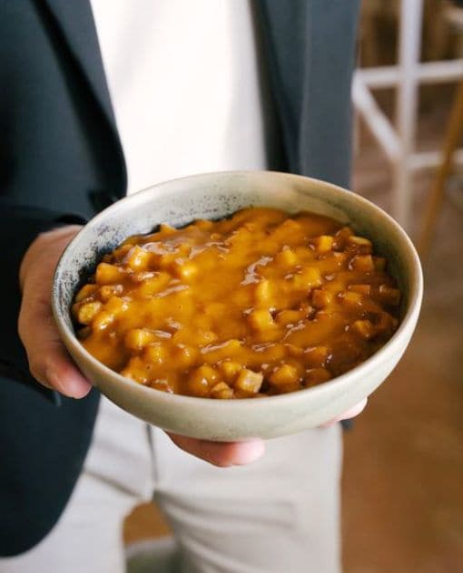 También se podrán probar las premiadas patatas bravas de Santerra 