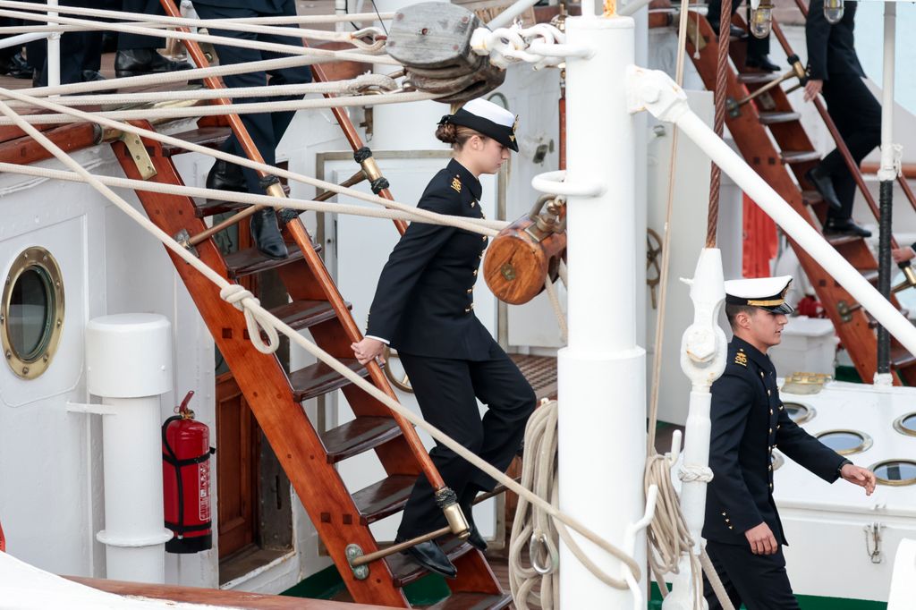 Princesa Leonor embarca en el Juan Sebastian Elcano