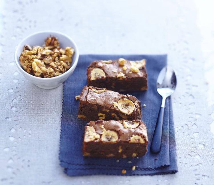 'Brownie' con nueces y plátano