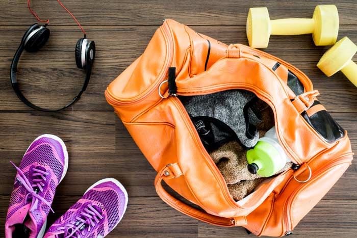 equipación deportiva para ir al gimnasio