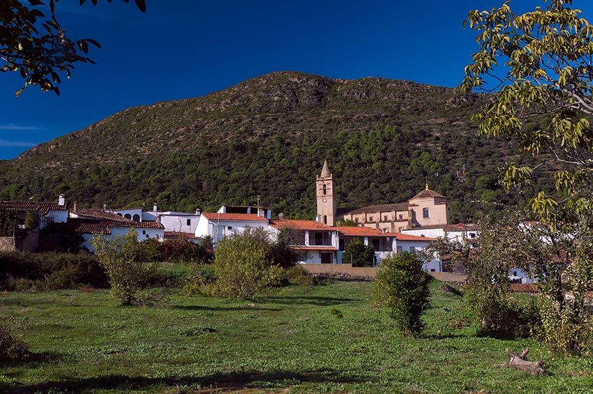 6 vista panoramica linares de la sierra huelva