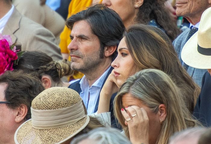 Javier Conde con su hija Estrella en los toros