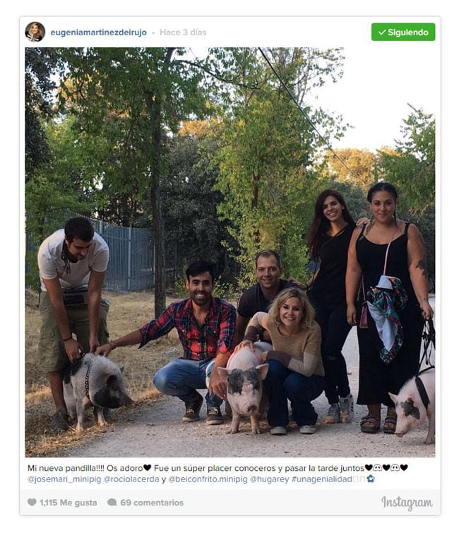 La hija de la Duquesa de Alba ha encontrado nuevos amigos gracias a Bacon. “Mi nueva pandilla. Os adoro. Fue un súper placer conoceros y pasar la tarde juntos”, publico junto a esta imagen
