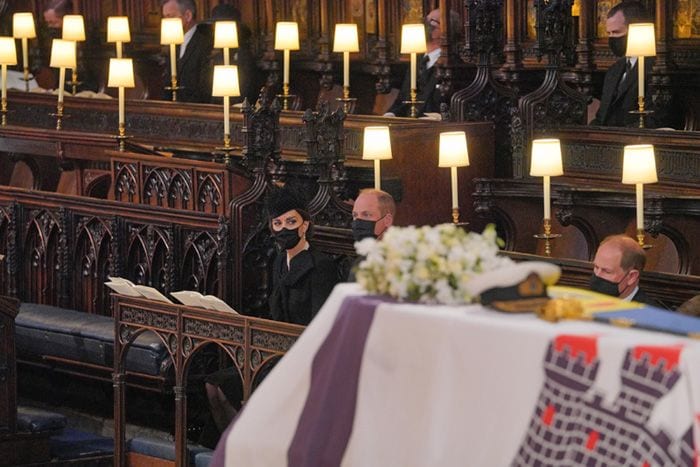 El príncipe Harry en el funeral de su abuelo