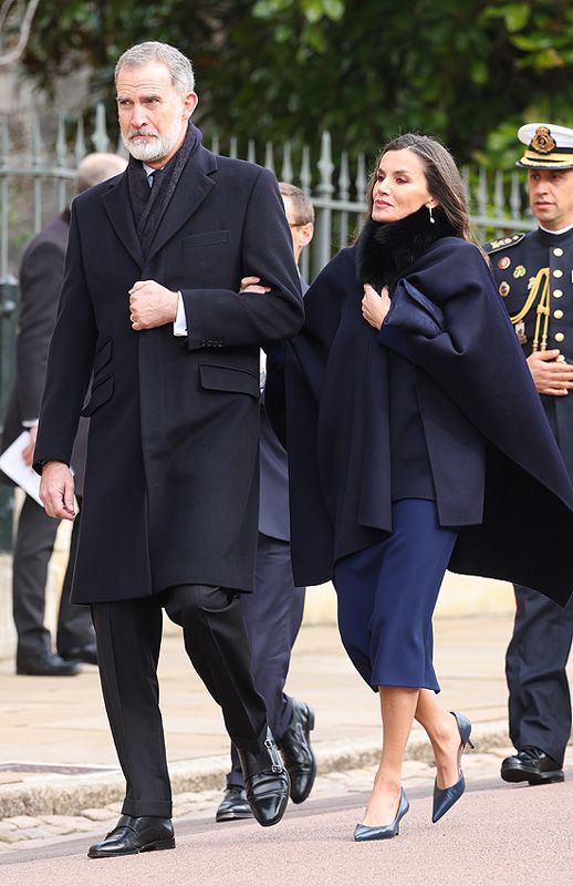 Los reyes Felipe y Letizia en la misa en honor a Constantino de Grecia en Windsor