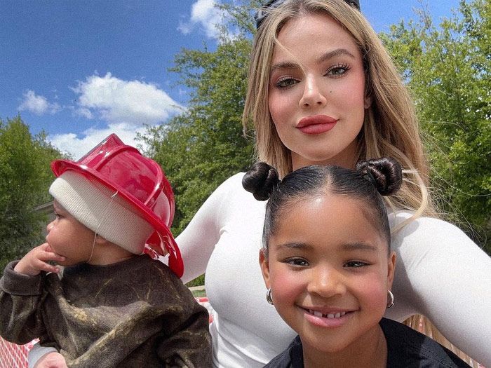 Khloé Kardashian y sus hijos