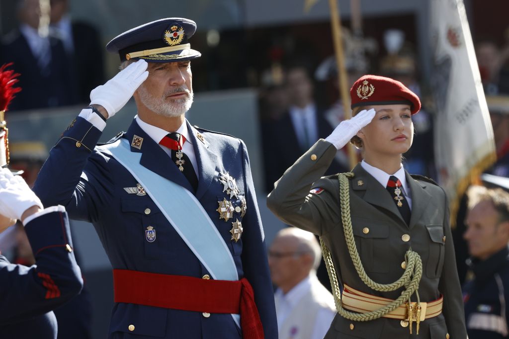 La princesa Leonor con el rey Felipe, el año pasado