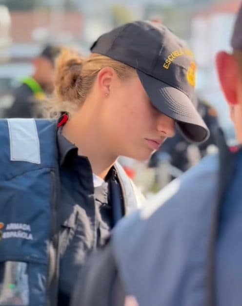 La princesa Leonor en unas maniobras en el mar en la Escuela NAval de Marín de La Armada el 20 de septiembre de 2024