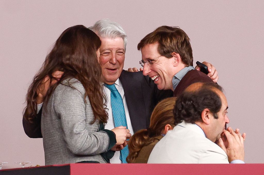 Enrique Cerezo, Jose Luis Martinez-Almeida y Teresa Urquijo en la Horse Week de Madrid