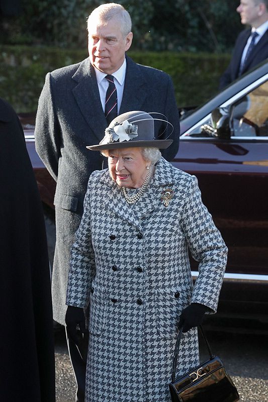 Isabel II y el príncipe Andrés