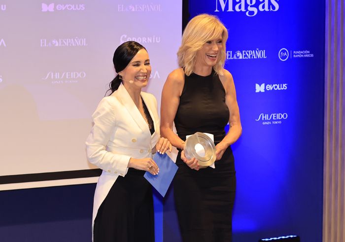 Susanna Griso recibe el el Premio Maga de Magas a la mejor creadora de opinión