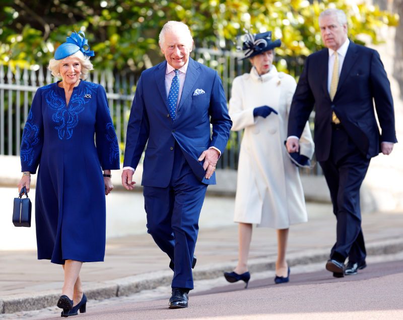 Príncipe Andrés, princesa Ana y reyes Carlos y Camilla