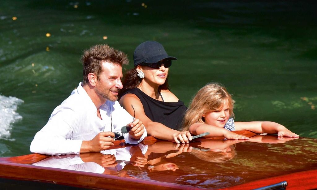 VENECIA DE HOLA 4128 BRADLEY COOPER E IRINA