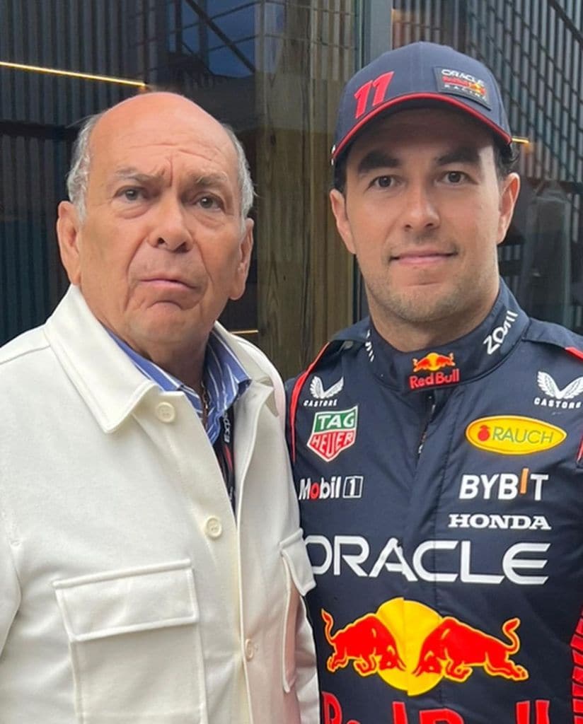 'Checo Pérez con su padre, el señor Antonio Pérez Garibay