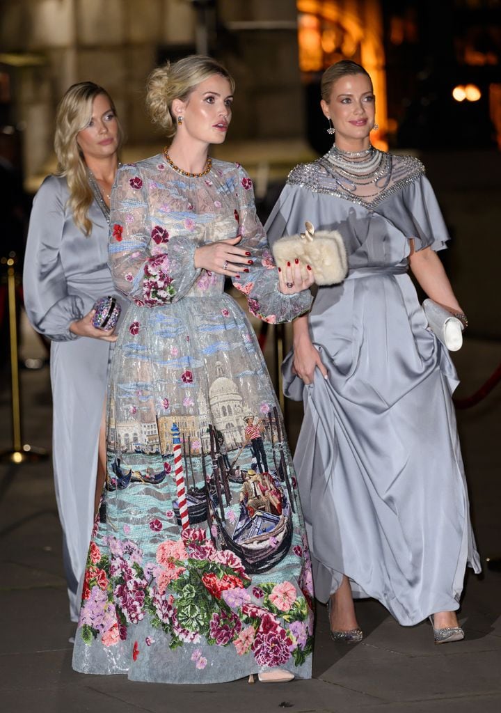 Amelia, Eliza y Kitty Spencer en Londres