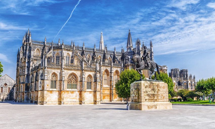 villa de batalha donde se encuentra su famoso monasterio portugal