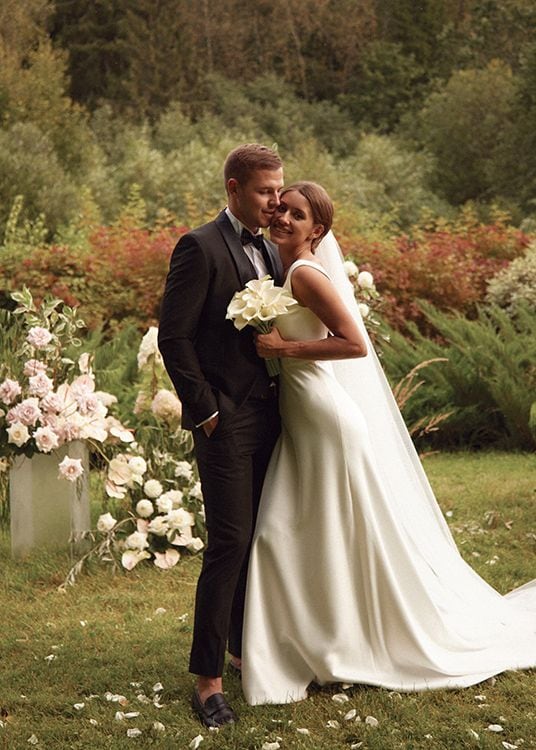 Vestido lencero de novia para una boda íntima