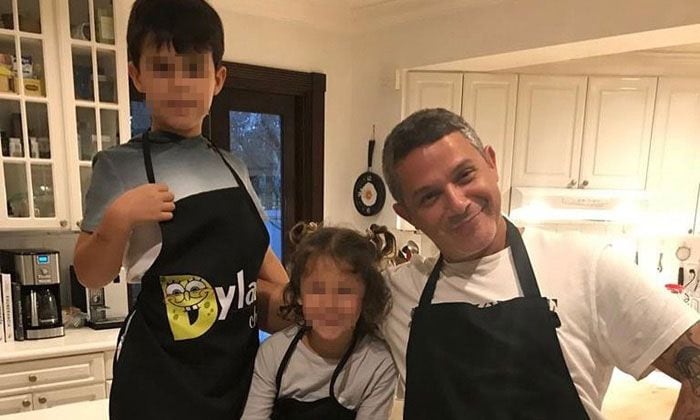 Alejandro Sanz y sus hijos Alma y Dylan