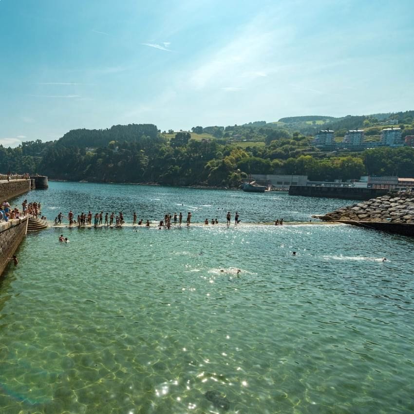 piscinas naturales de mutriku en guipuzcoa