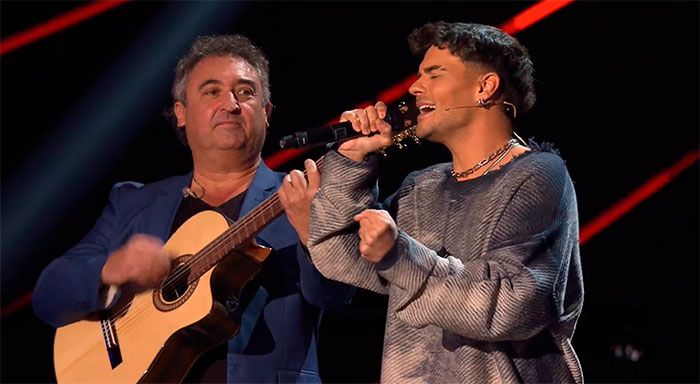 Abraham Mateo y su suegro, del grupo Chaíto y Palosanto