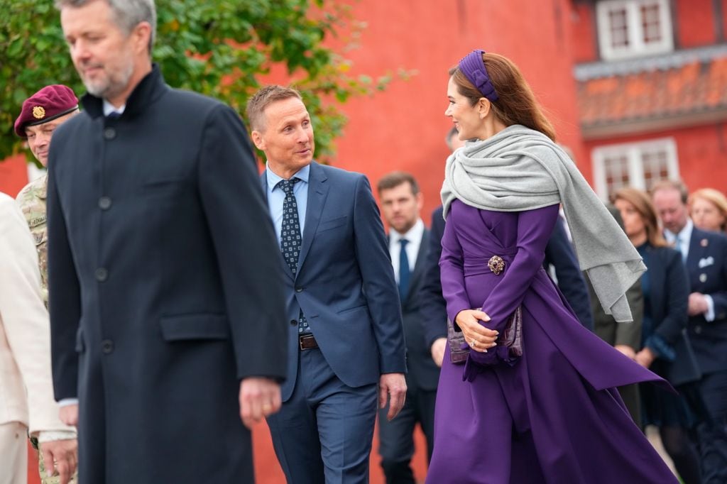 Mary de Dinamarca Federico X vestido morado