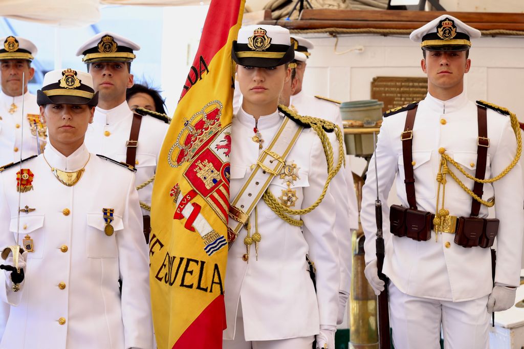 La princesa Leonor en Montevideo con el buque Juan Sebastian Elcano