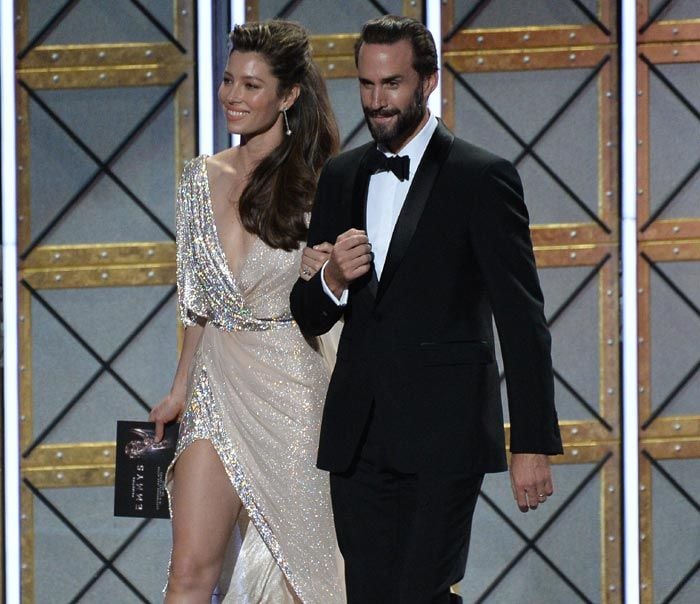 Jessica Biel y Joseph Fiennes