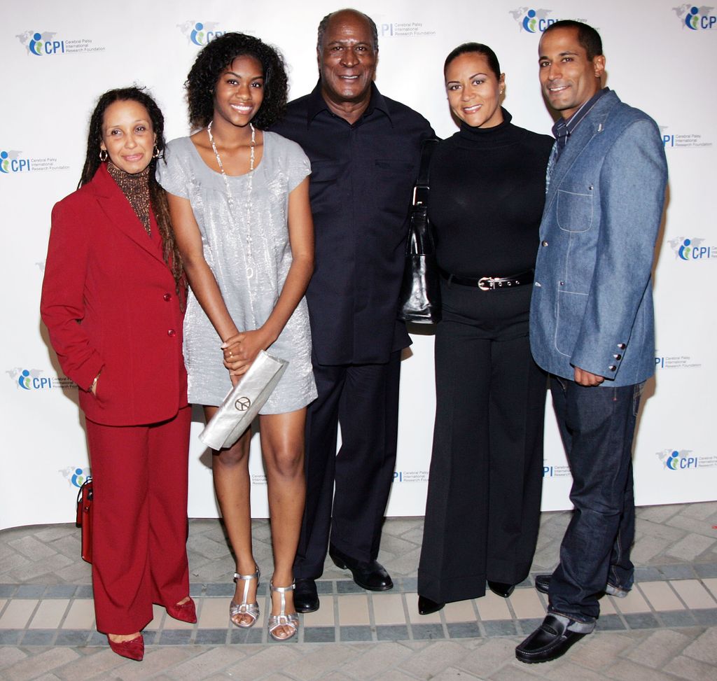 John Amos con su familia: Madeline McCray, Quiera Williams, Shannon Amos y K.C. Amos