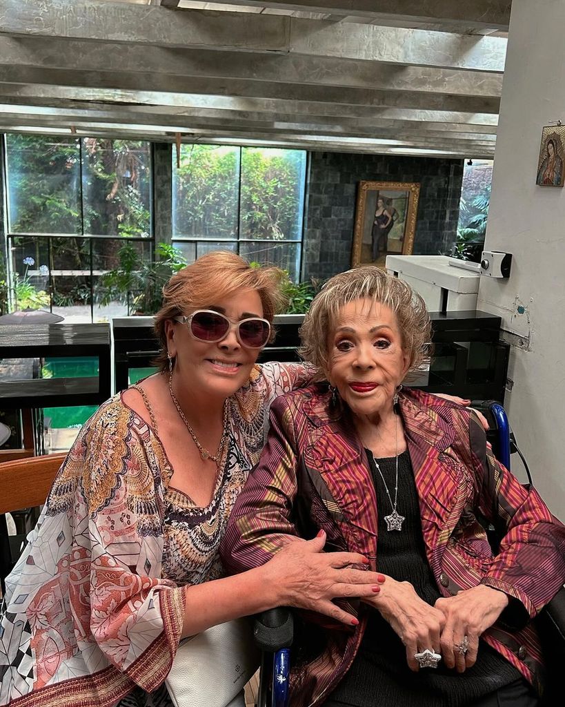 Sylvia Pasquel con Silvia Pinal