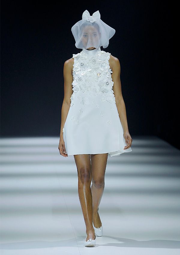 Viktor&Rolf 'Mariage' interpreta el romanticismo actual en su primer desfile mundial