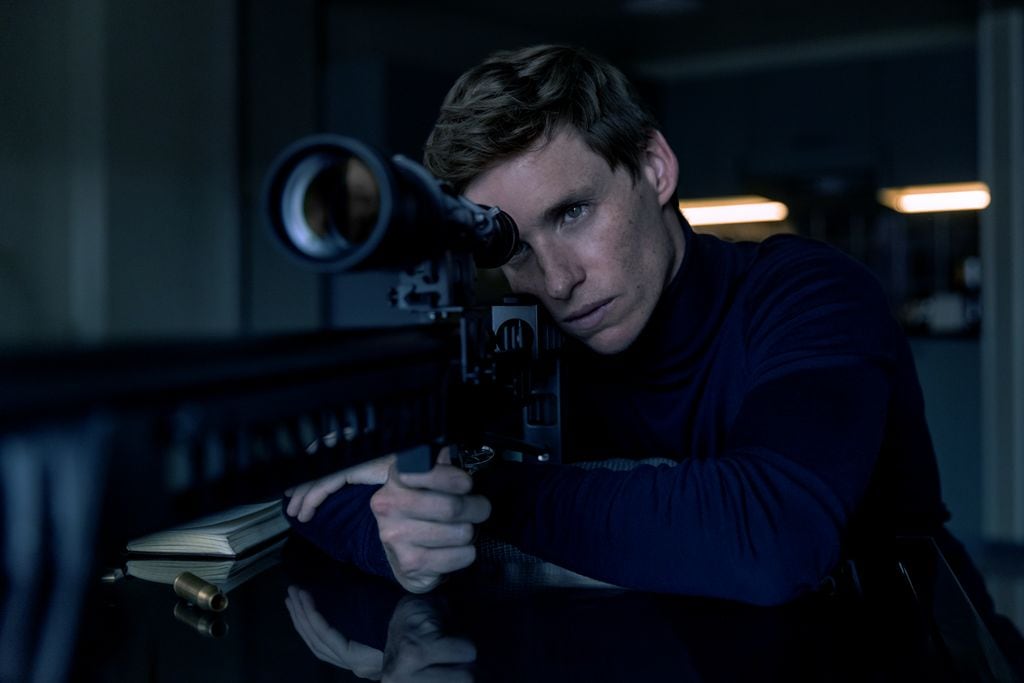 Eddie Redmayne da vida al Chacal en esta nueva adaptación televisiva de la novela de Frederick Forsyth 