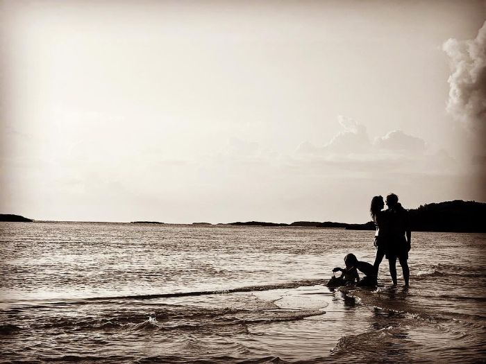 Richard y Alejandra Gere con sus hijos