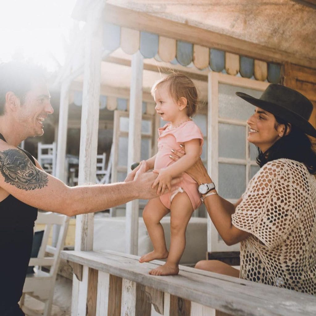 Mauricio Ochamann y Aislinn Derbez