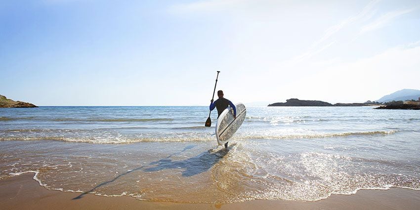 Paddle surf en la bahía de Mazarrón, Murcia