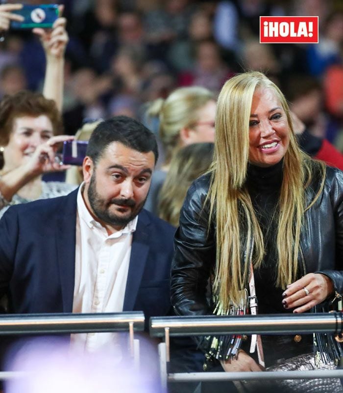 Belén Esteban y su marido, Miguel Marcos, en un concierto